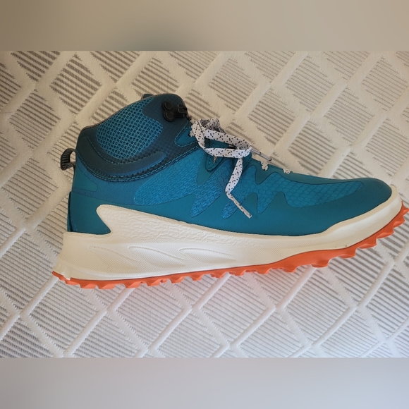 Womens Sneakers - Picture 4 of 5